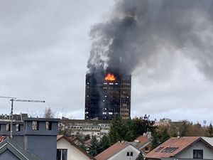 Vecernij List under fire